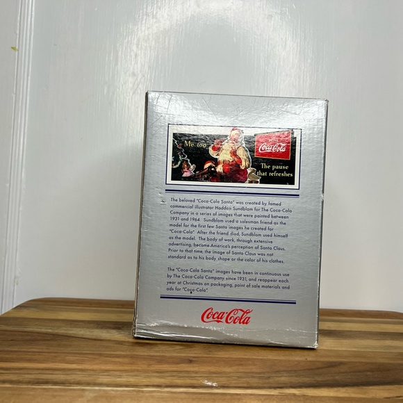 Vintage Hallmark Coca Cola Santa Snow Globe in Box with musical train! - Picture 3 of 8